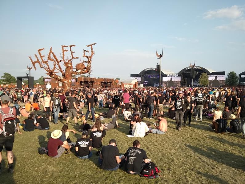 (mon) Hellfest 2022, 3-3 : Landmvrks, Moscow Death Brigade, Regarde les Hommes Tomber, Jinjer, Red Fang, Maximum The Hormone, Life of Agony, Perturbator, Judas Priest, Alcest, Gojira, Watain (+ Deadly Apples, Vile Creature, Dyscarnate, Korn, Dying Fetus) en concert